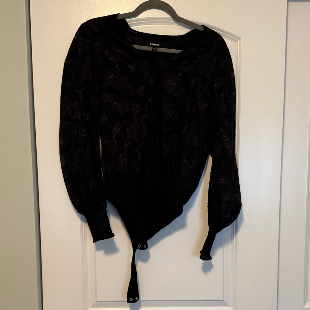 Express Black Mesh Patterned Long Sleeve Bodysuit
